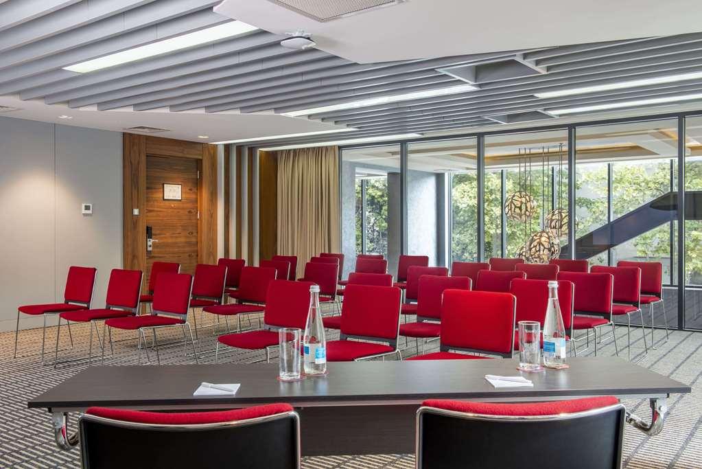 Ramada Encore Tbilisi Facilități foto
